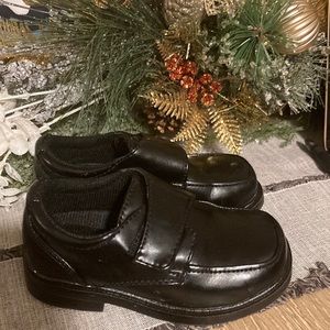 Sonoma kids dress shoes size 8 perfect condition